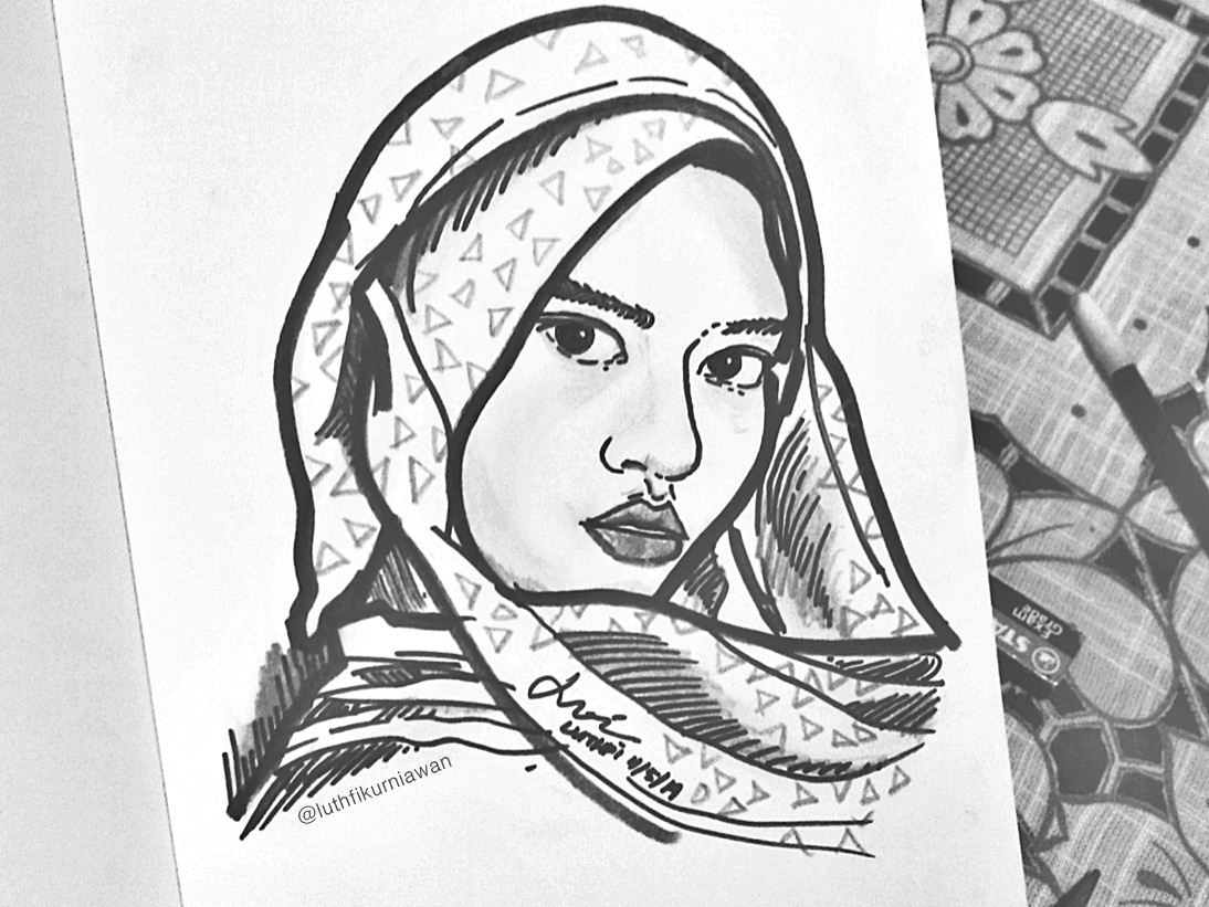 Portrait Nuriy Azizah Susetyo Sketsa Tangan